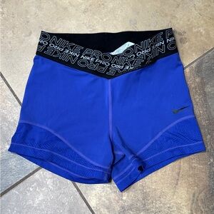 Nike Pro Dry-fit size small Women's purple  Athletic Shorts